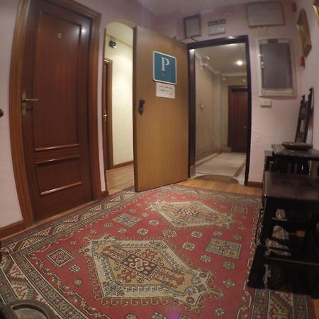 Hostal Suarez Madrid Extérieur photo