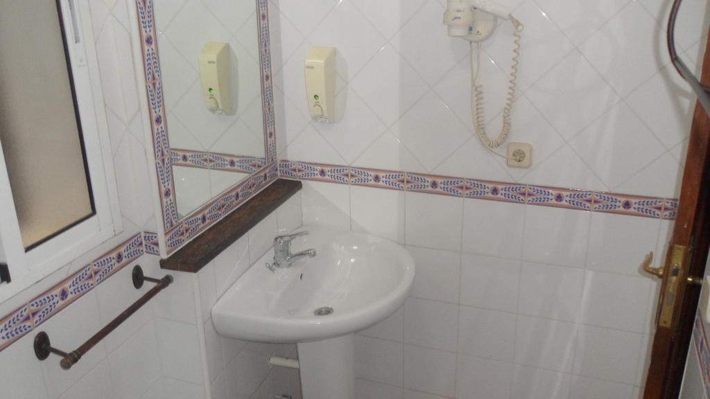 Hostal Suarez Madrid Chambre photo