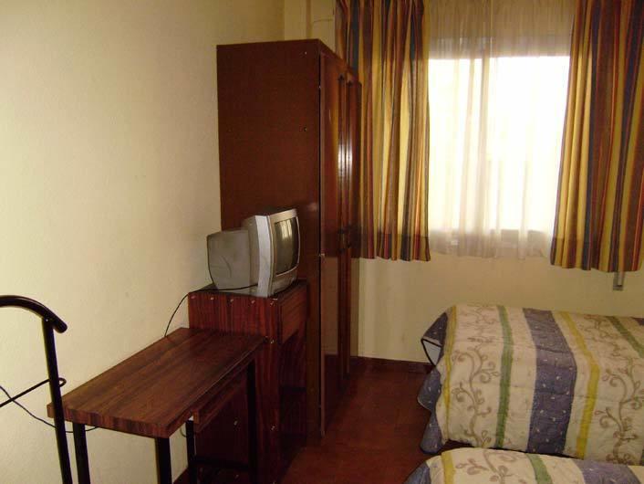 Hostal Suarez Madrid Chambre photo