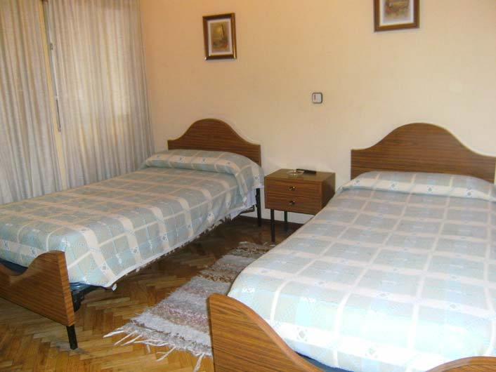 Hostal Suarez Madrid Extérieur photo