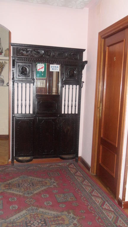 Hostal Suarez Madrid Extérieur photo