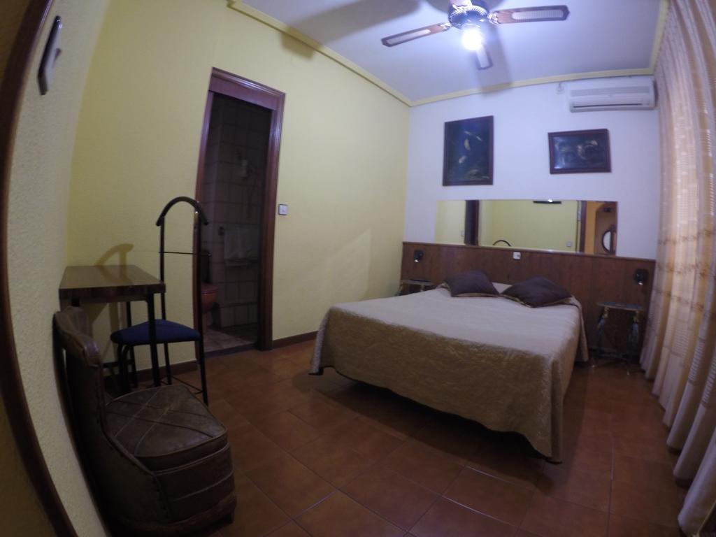Hostal Suarez Madrid Extérieur photo